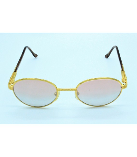 Hilton eyewear vintage